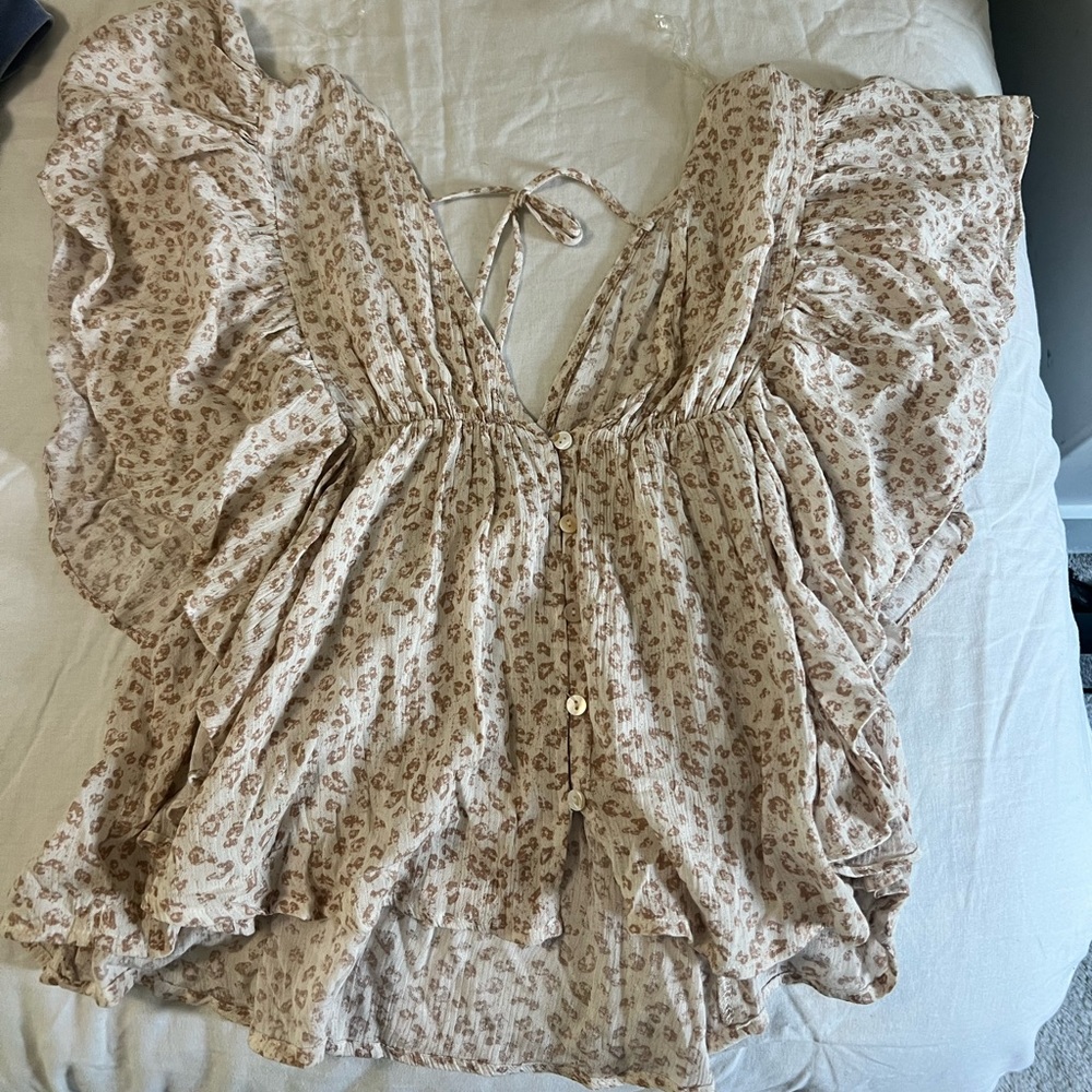 Leopard print top